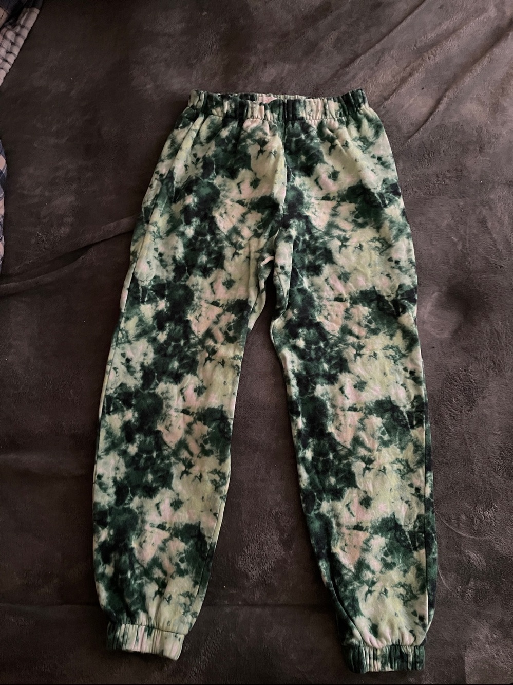 Colsie Forest Green and Cream Tie-Dye Joggers